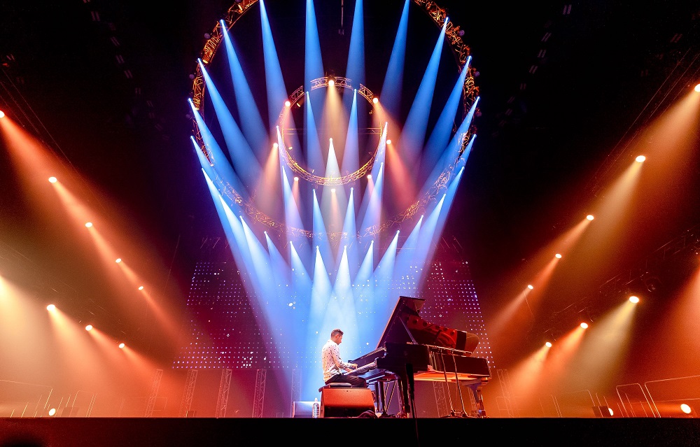 A világsztár magyar zongorazseni újra az MVM Dome-ban