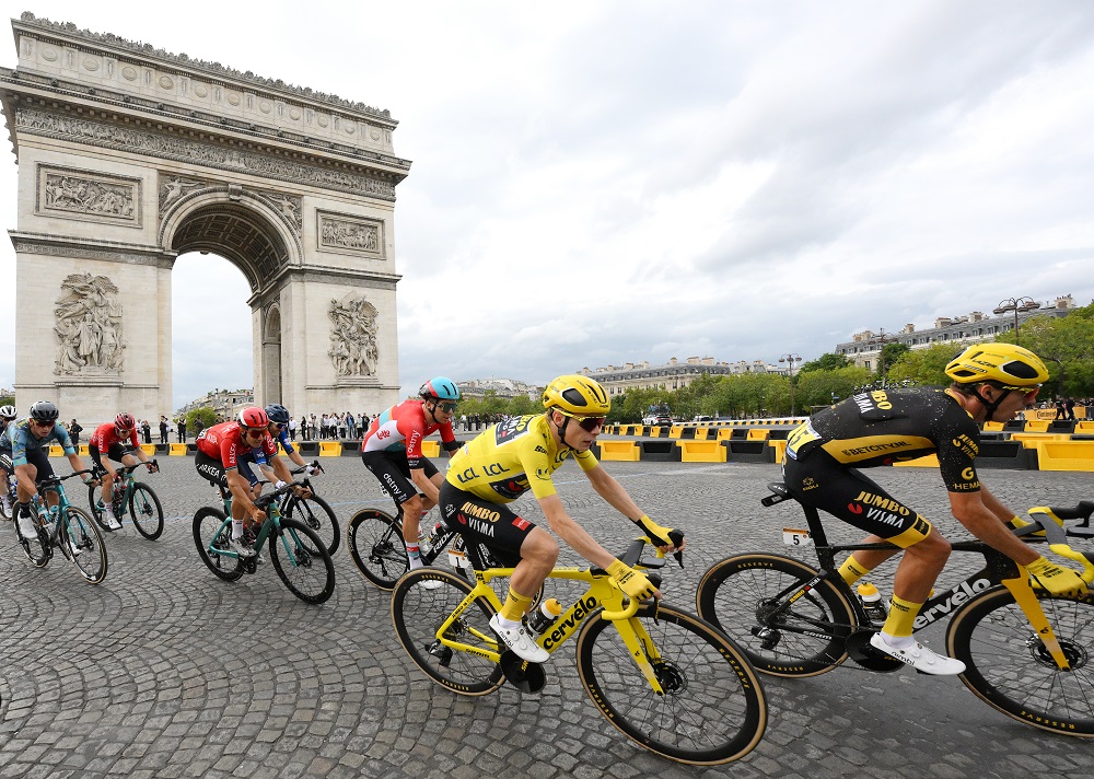 A Warner Bros. Discovery minden szakaszt élőben hoz el a Tour de France-ról